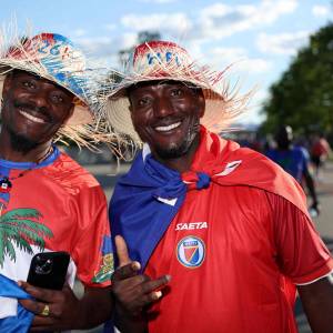 FOXBOROUGH, MASSACHUSETTS - JUNE 13: Haiti fans arrives before the FIFA World Cup 2026 Group C match between Haiti and Scotland at Boston Stadium on June 13, 2026 in Foxborough, Massachusetts. Mattia Ozbot/Getty Images/AFP (Photo by Mattia Ozbot / GETTY IMAGES NORTH AMERICA / Getty Images via AFP)